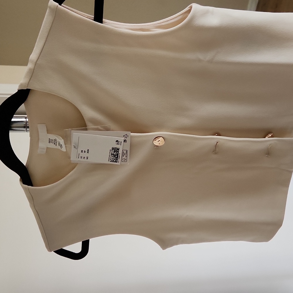 H&M Cream Sleeveless Vest Lined